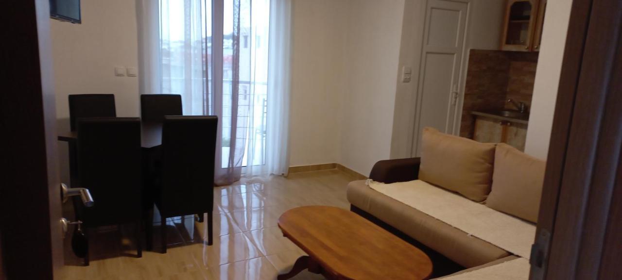 Apartments Armini Ulcinj Exterior foto