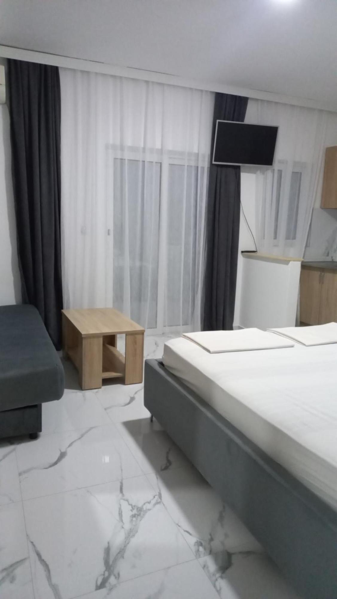 Apartments Armini Ulcinj Exterior foto